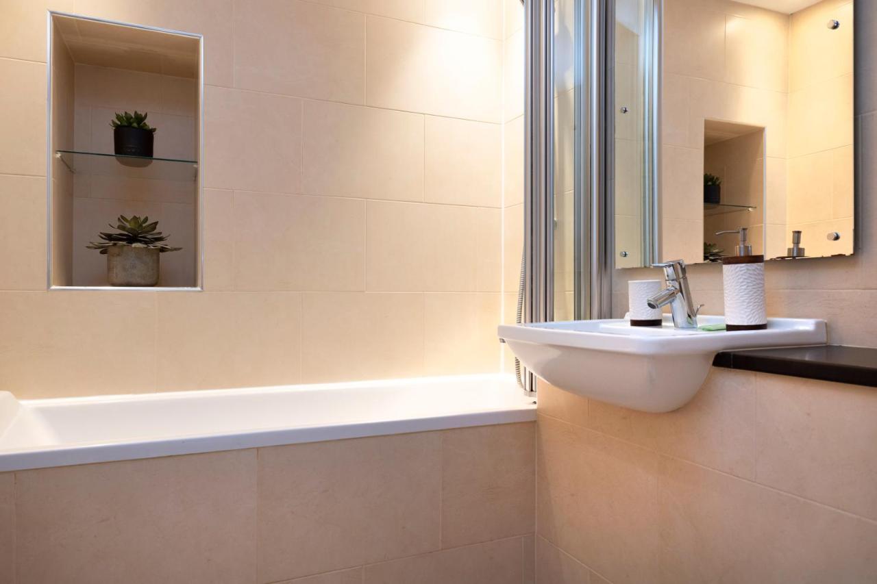 Joivy Luxury Flat Near Edinburgh Castle Edimburgo Exterior foto
